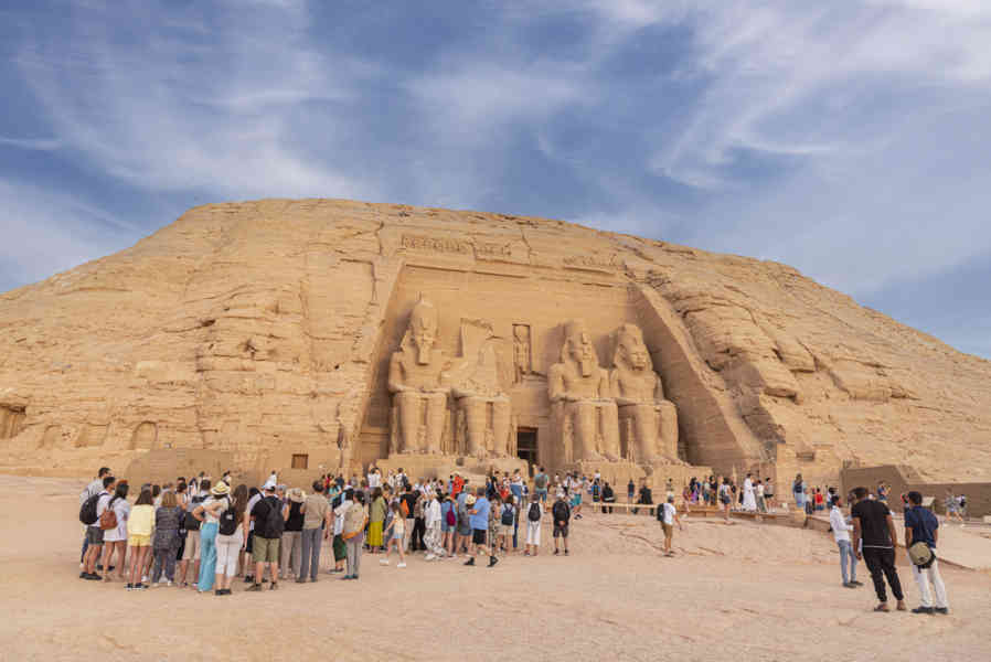 Egipto 124 - Abu Simbel - Gran Templo de Ramsés II.jpg